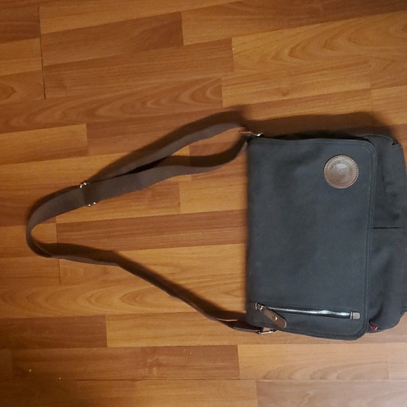 Augur & Strauss Other - Augur Strauss & Co. Distressed Canvas with leather trim Messenger Bag